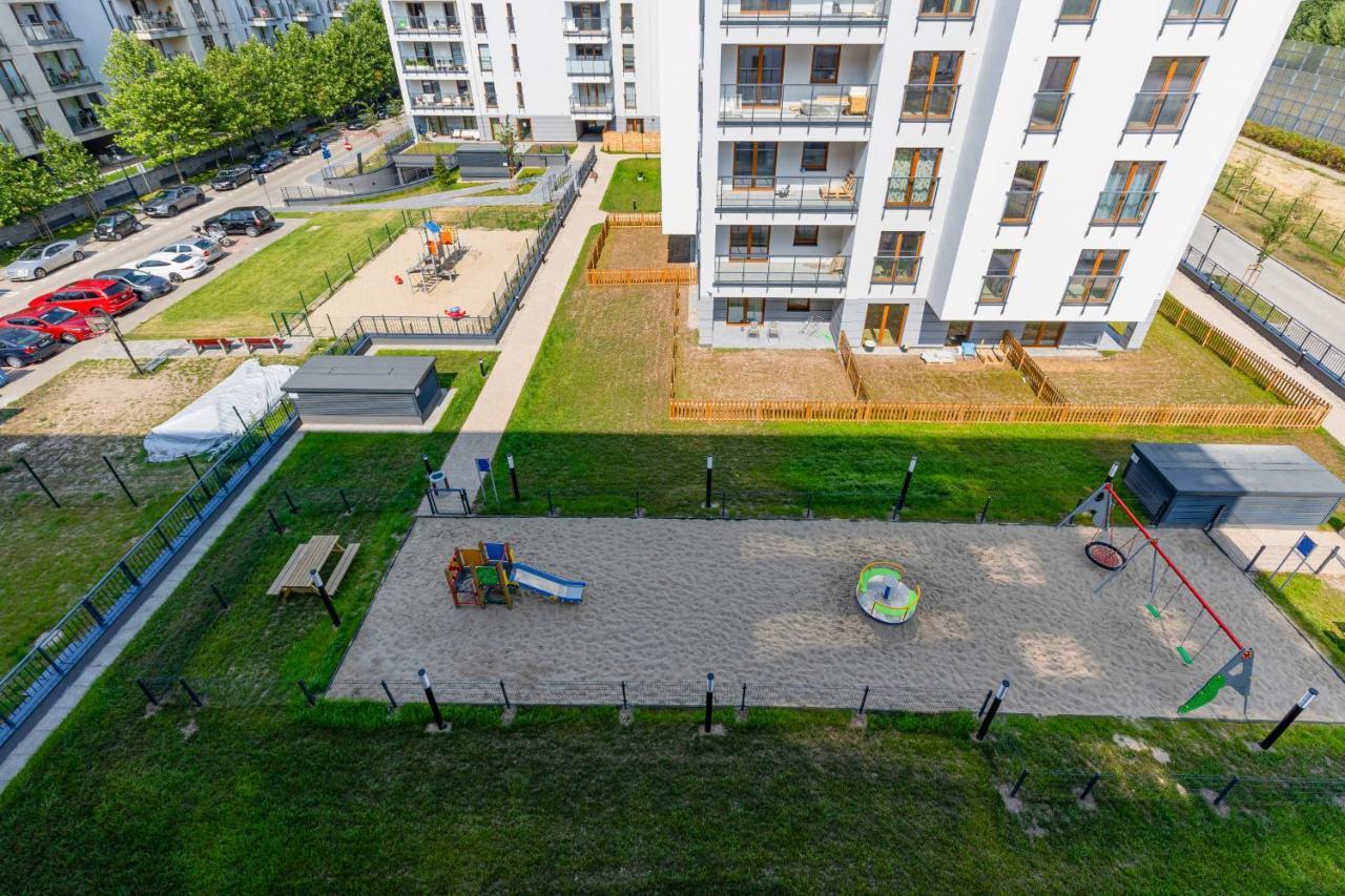 Ursus Sunny Studio For 4 Guests With Parking & Balcony By Noclegi Renters Warschau Buitenkant foto