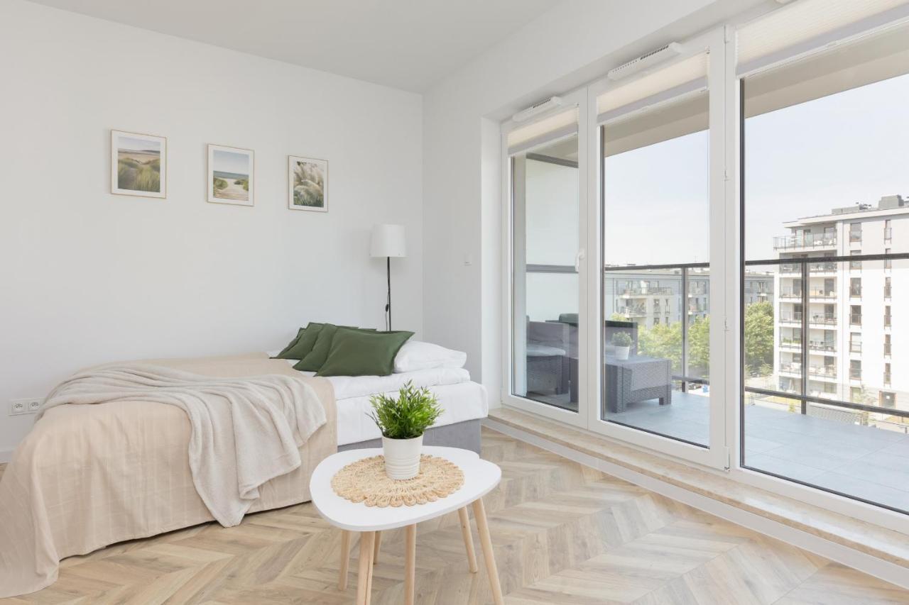 Ursus Sunny Studio For 4 Guests With Parking & Balcony By Noclegi Renters Warschau Buitenkant foto